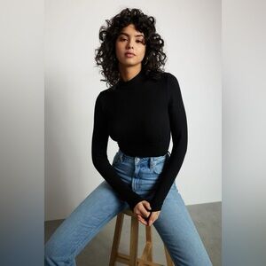 Long Sleeve Underbust Mock Neck Top